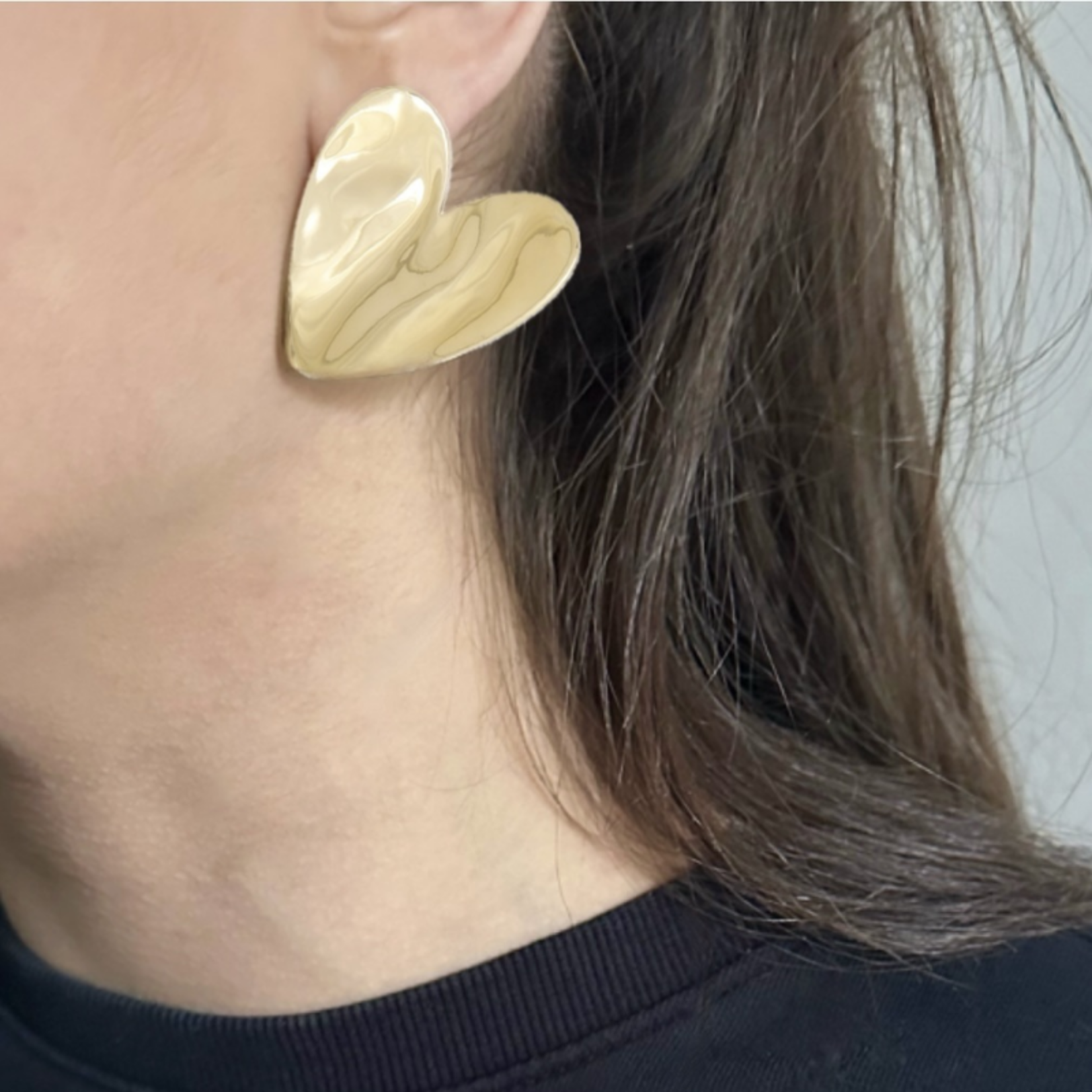 Oorstekers met gouden harten (3.5cm)