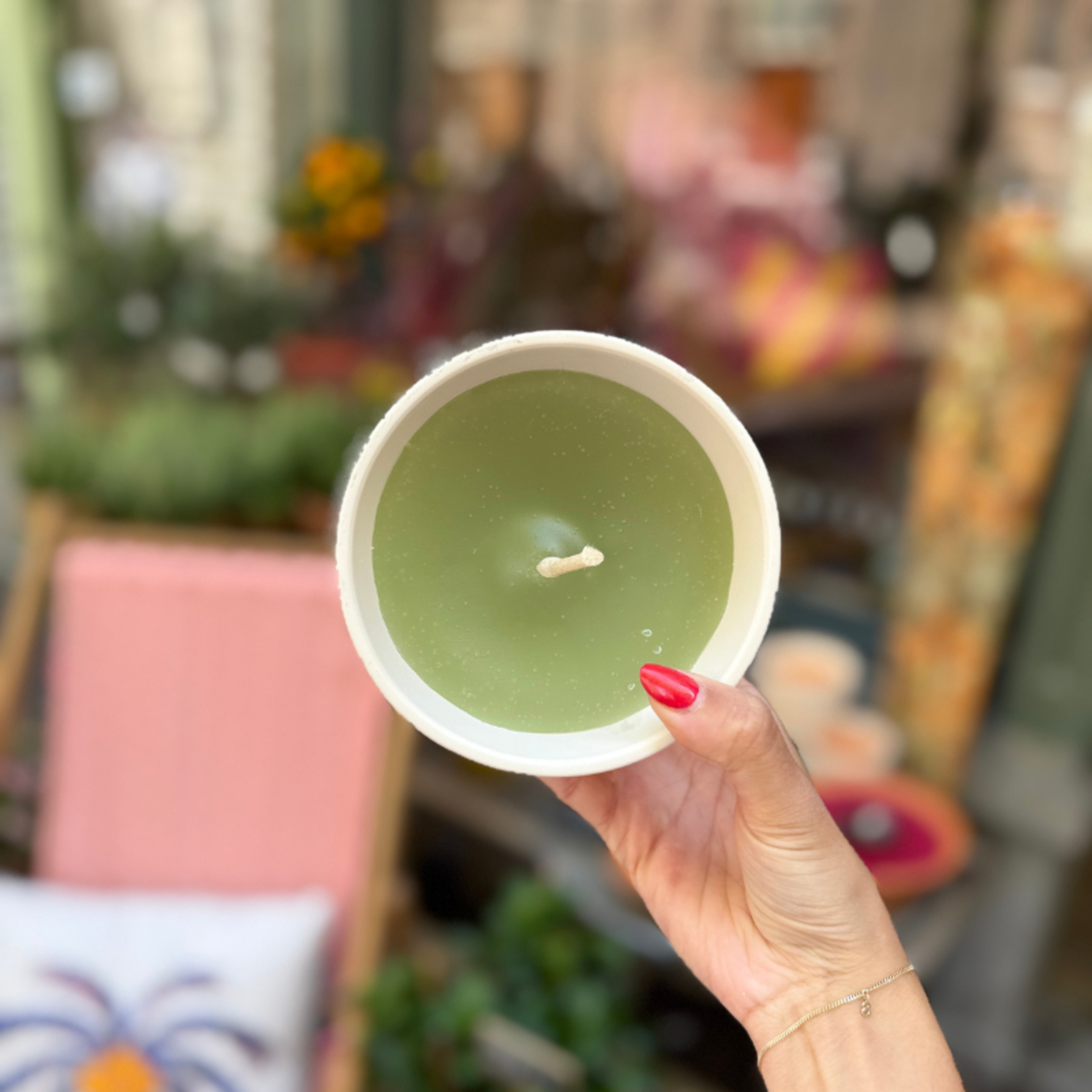 Buiten kaars -  creme terracotta pot S - Velvet Green
