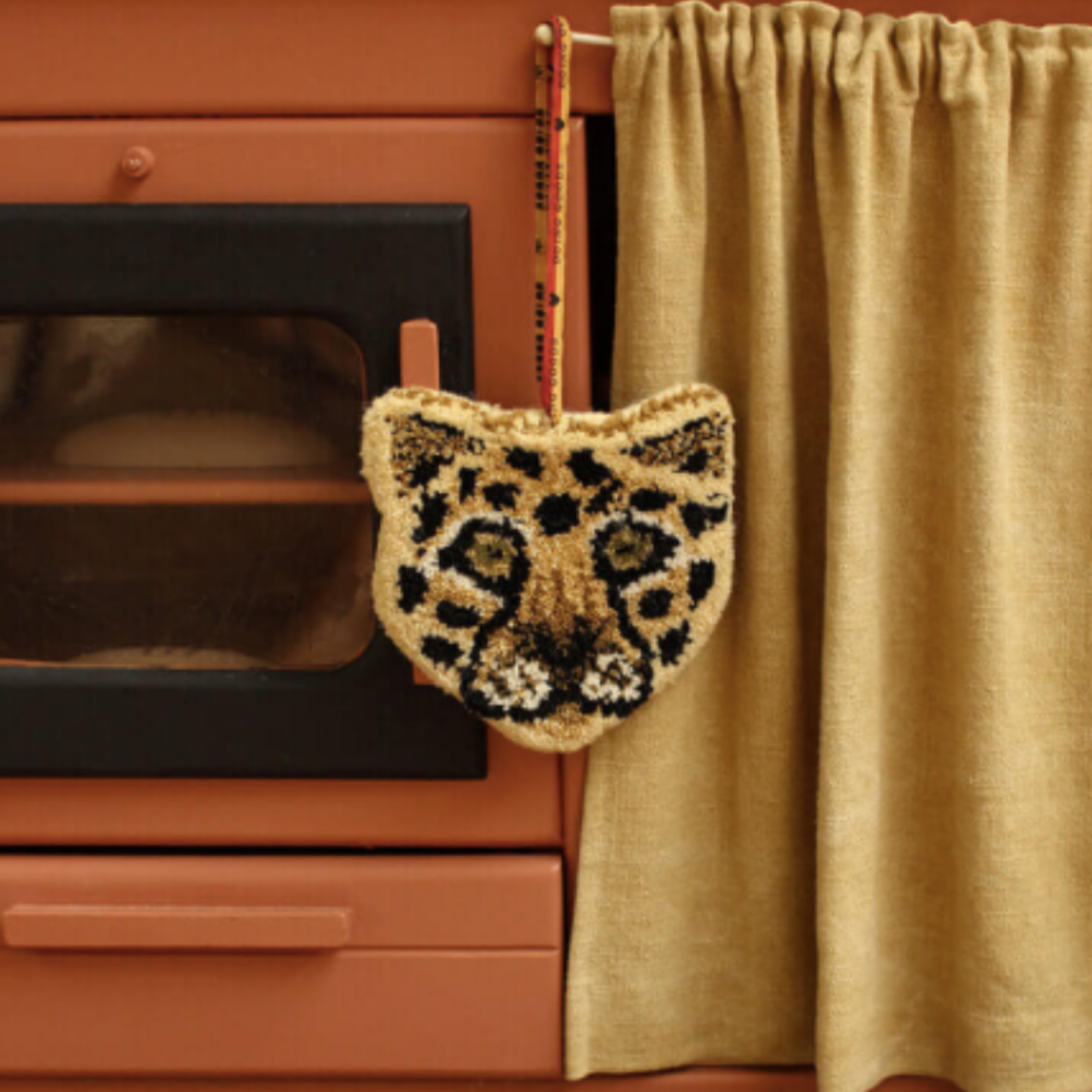 Doing Goods Doing Goods - Loony - Hanger