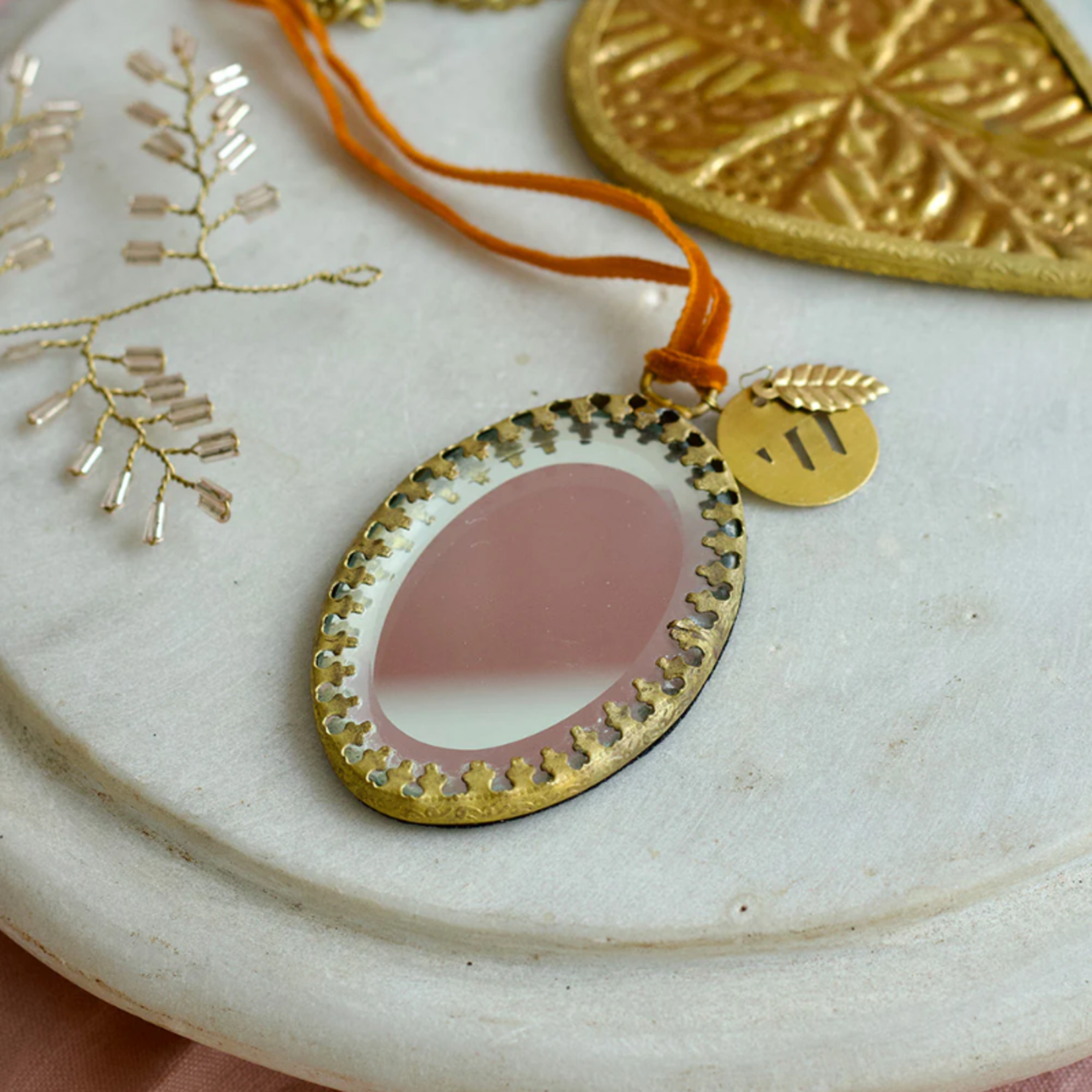 Spiegeltje Rosa ovaal - goud