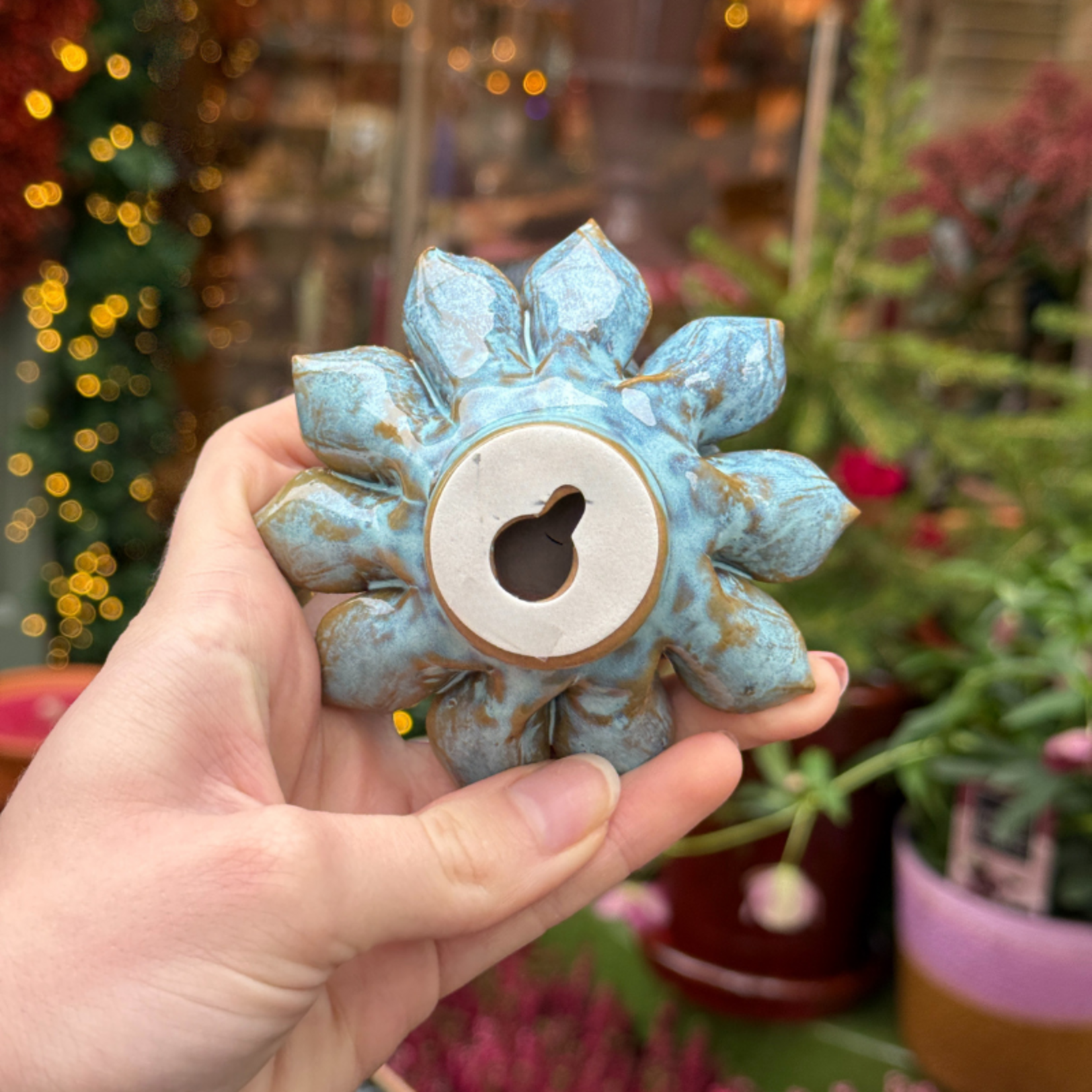 Keramieken bloem - Alpenaster - ijsblauw