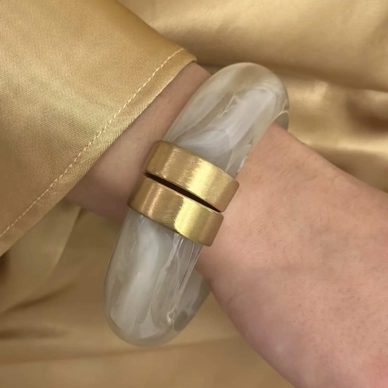 Ellen Beekmans Bumper bangle off-white mêlée