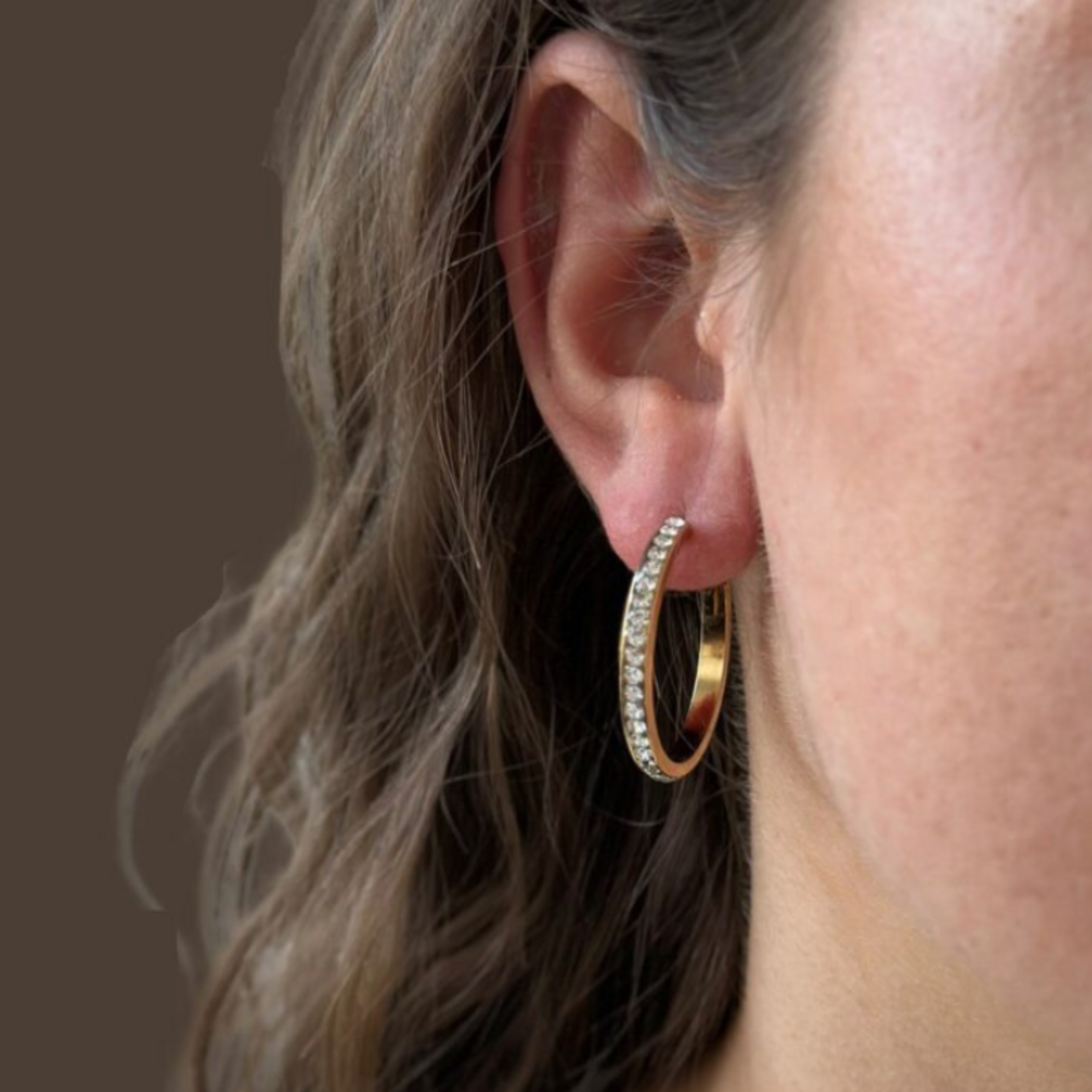 Vergulde oorringen met strass medium (2.9cm)