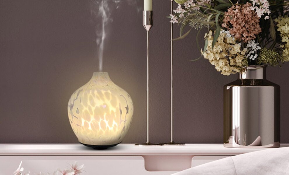 Explorez l'art de la relaxation avec notre sélection : Diffuseurs d'huiles essentielles et techniques de méditation