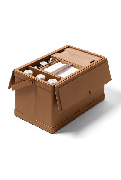 Poltrona Frau x Giobagnara Picnic Basket