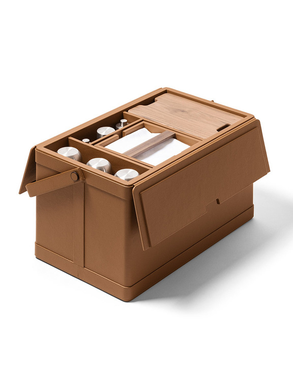 Giobagnara Picnic Basket for Poltrona Frau-1