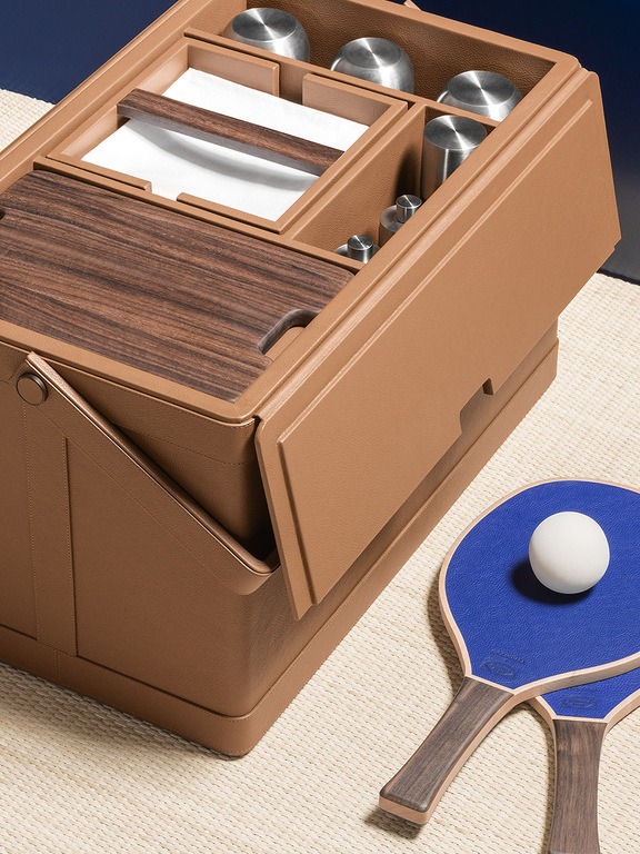 Giobagnara Picnic Basket for Poltrona Frau-11