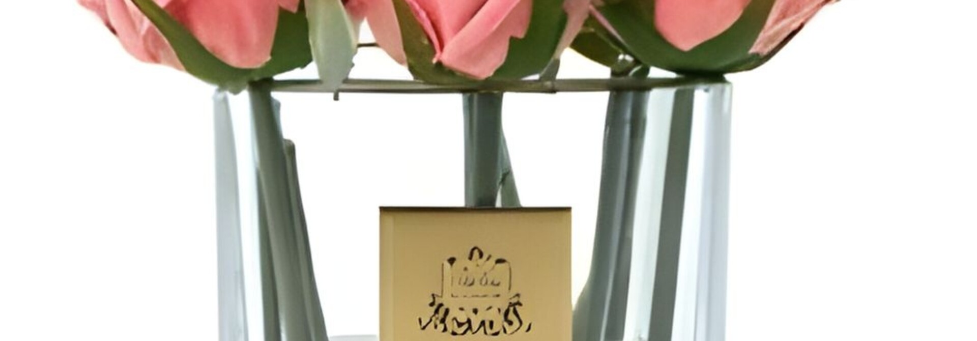 Square 9 Roses – Peach – Clear Vase with Gold Badge