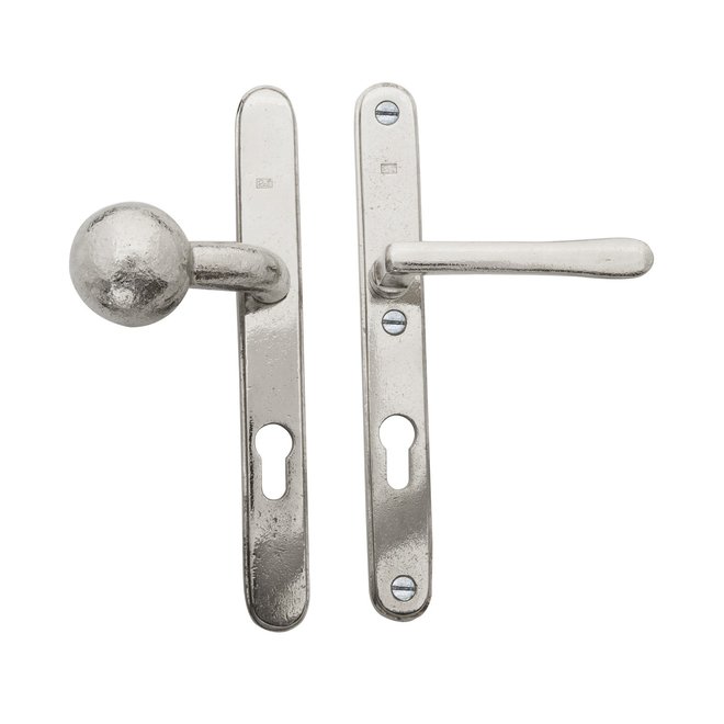 Dauby Veiligheidsbeslag klink ''Bol-vorm'' buiten + afgeronde greep binnen 92mm per set