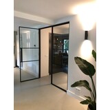 KempiQ Metaal Design stalen pui met scharnierdeur met roedes