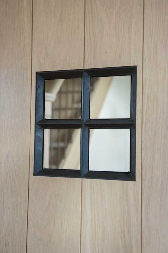 Vierkante gevelramen