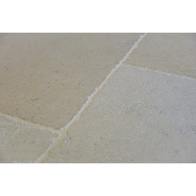 KempiQ Bourgondische dallen "Calcaire crème" geborsteld 40/50 cm breed per m2