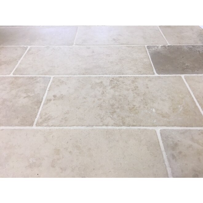 KempiQ Bourgondische dallen "Calcaire crème" geborsteld 40/50 cm breed per m2