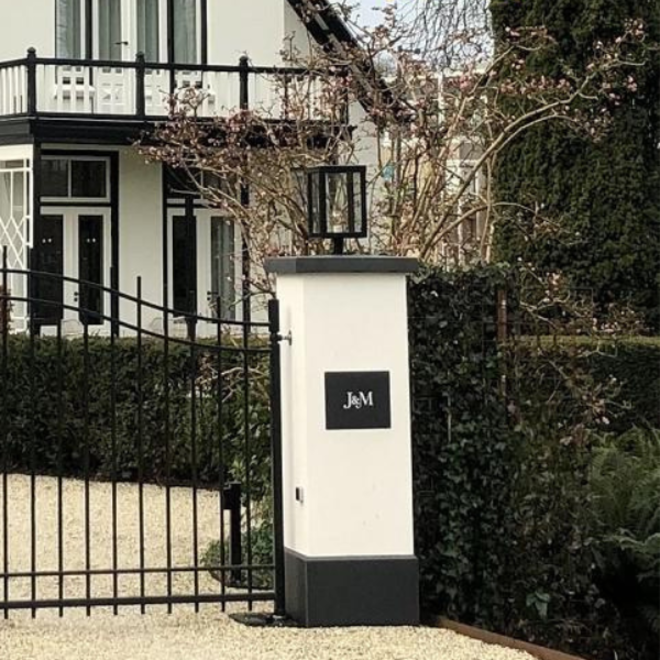 KempiQ Belgische Arduin hardsteen naamplaat met gravure geschuurd