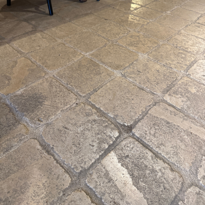 KempiQ Bourgondische dallen crème getrommeld 20 x 20 cm per m2