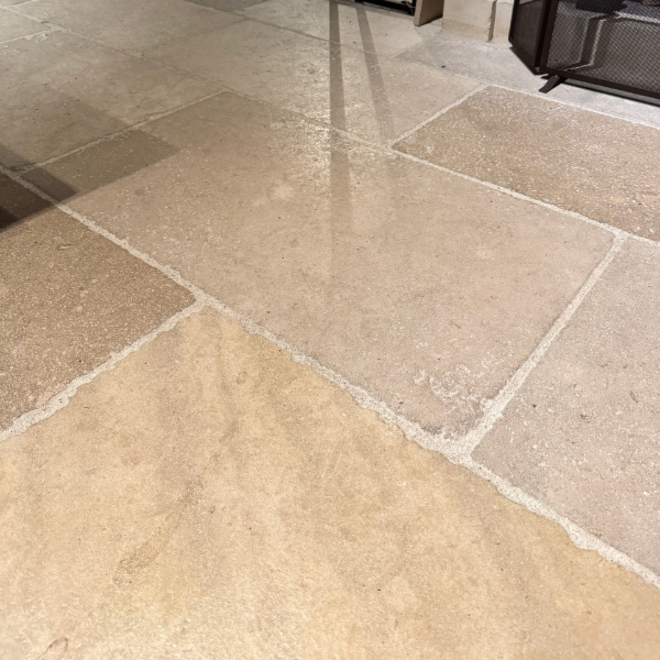 KempiQ Bourgondische dallen creme rustiek verouderd per m2