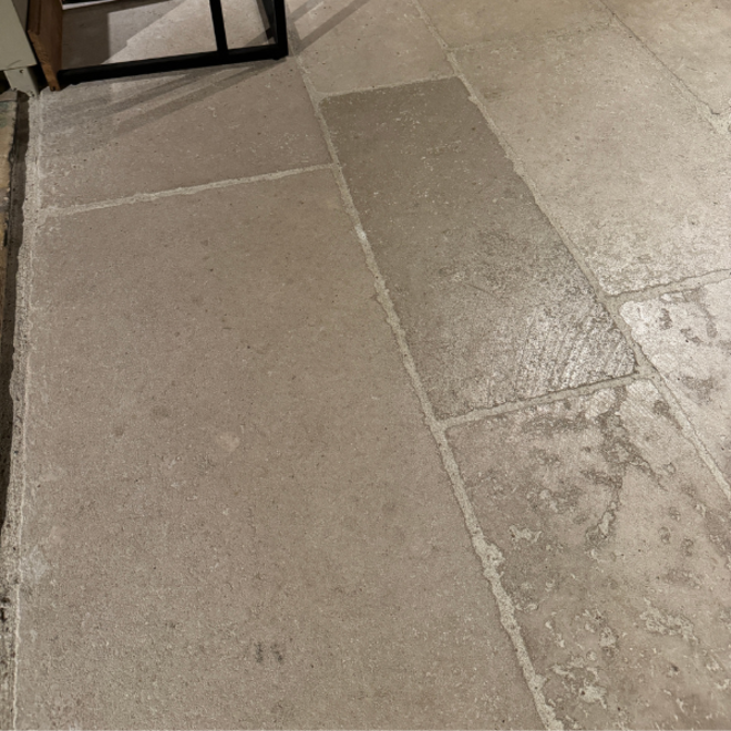 KempiQ Bourgondische dallen creme rustiek verouderd per m2