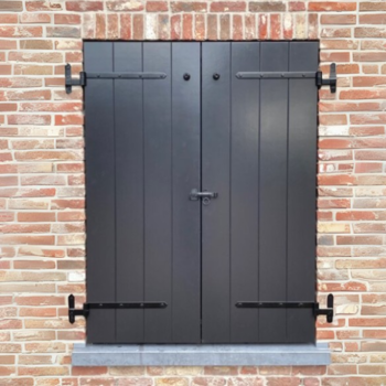 Luikbeslag set dubbel luik staartgeheng 500mm muurmontage Luikbeslag set dubbel luik staartgeheng 500mm muurmontage