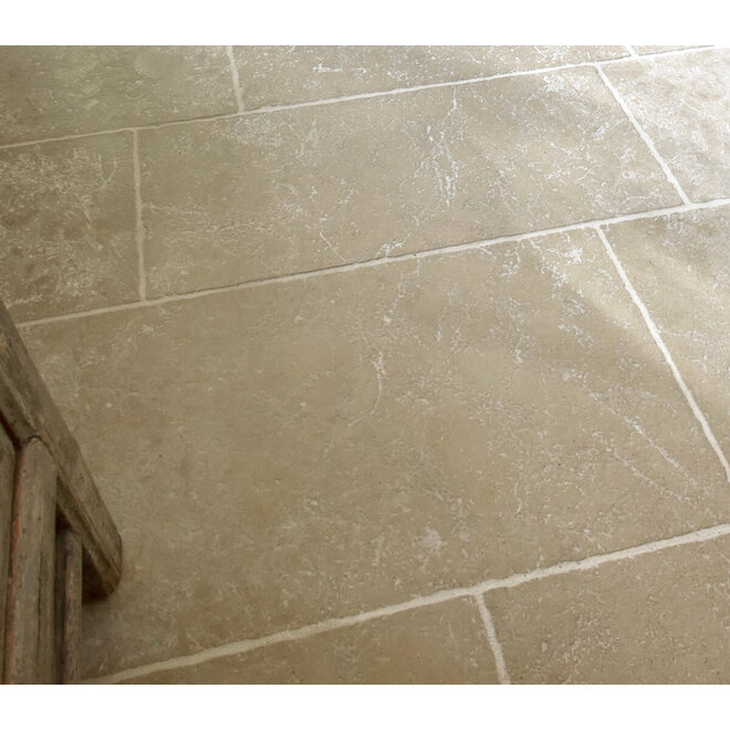 KempiQ Bourgondische dallen "Calcaire crème" geborsteld 40/50 cm breed per m2