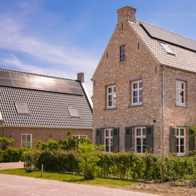 Wienerberger Wienerberger dakpan Keramisch OVH Klassiek zwart satinet