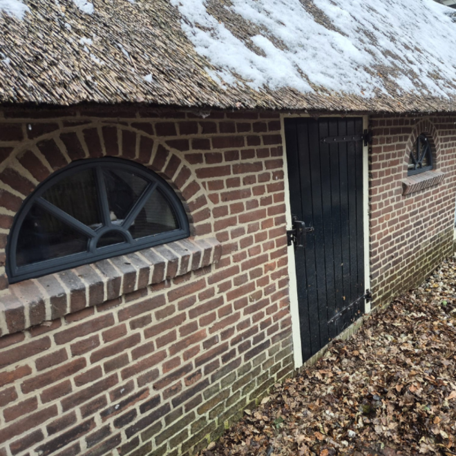 KempiQ Houten Stalraam Erfboog op maat met HR++ glas