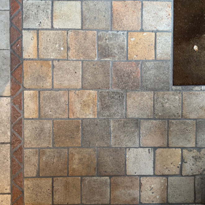 KempiQ Antieke estrikken wit-geel genuanceerd 20x20cm per m2