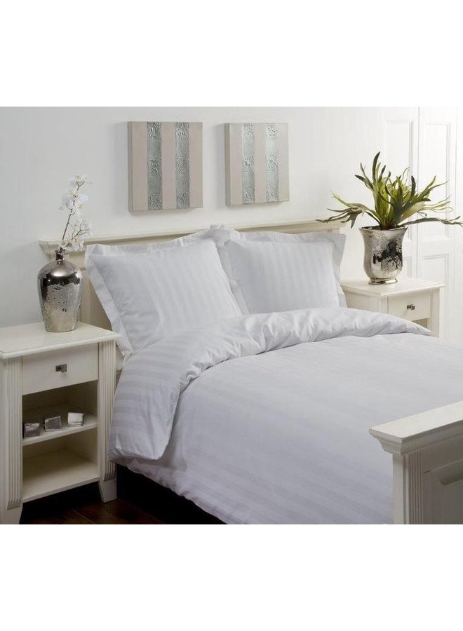 Papillon Dekbedovertrek Streep Wit - Katoensatijn