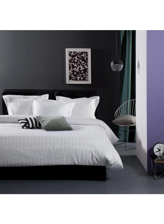 Damai Dekbedovertrek Linea Wit - Katoensatijn