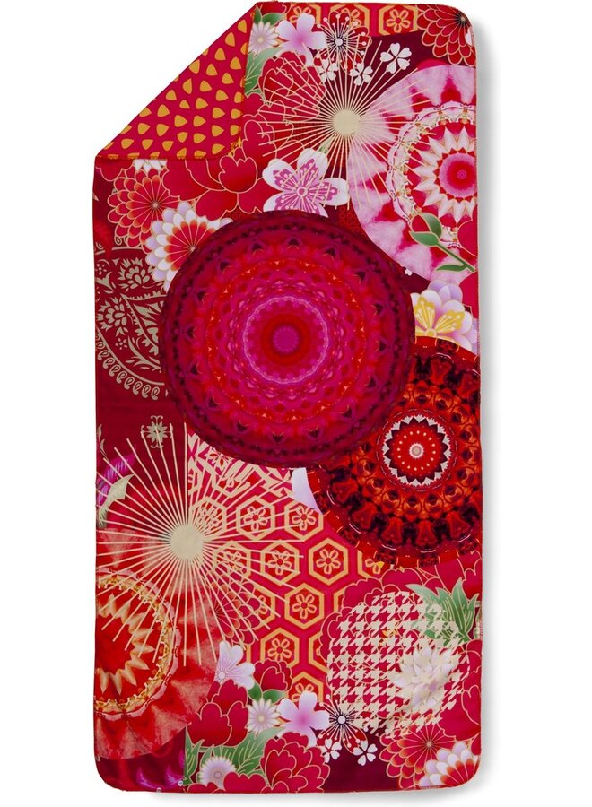 HIP Badlaken/Strandlaken Yuki Rood - 50x100 - Microvezel