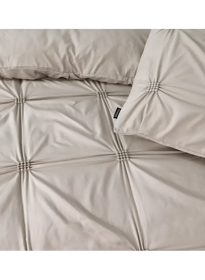 Sleeptime Dekbedovertrek Punch Pintuck Taupe - Microvezel