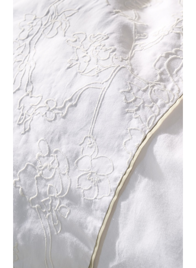 Beddinghouse Dekbedovertrek Broderie Fleurie Wit - Percale Katoen