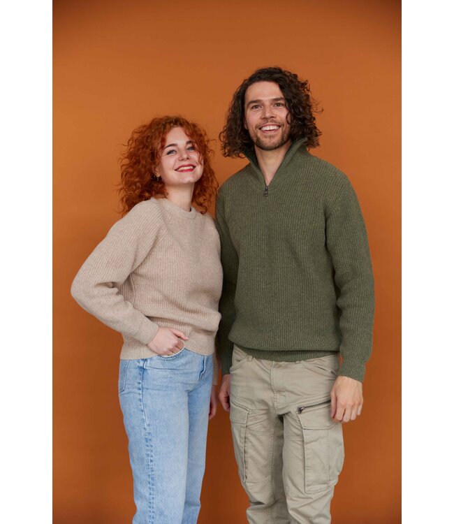 Essential Crewe Sweater - Light Beige