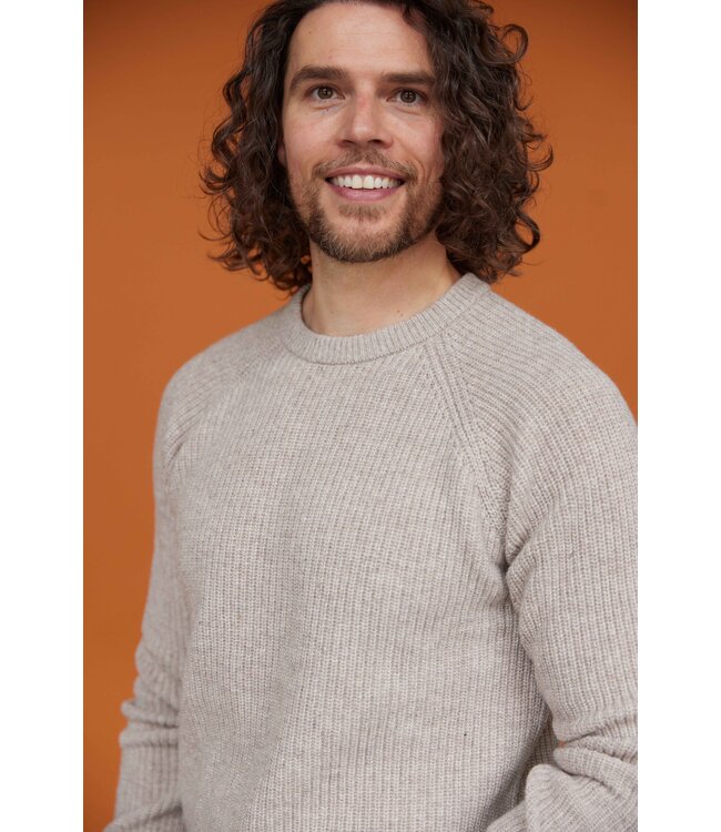 Essential Crewe Sweater - Beige