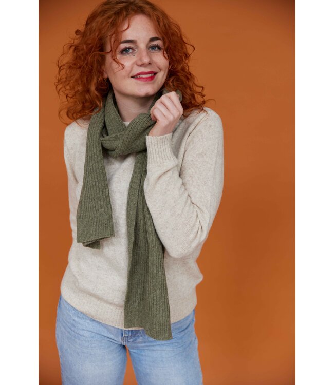 Essential Scarf - Mid Green