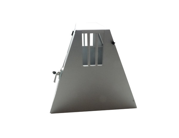 Maatwerk Aluminium Autobench Schuine 1-vaks met mat en spijlen in de achterwand