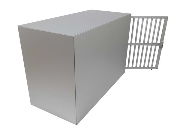 Maatwerk Aluminium Autobench Recht 1-vaks met mat en spijlen in de achterwand