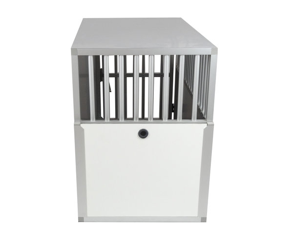 Maatwerk Aluminium Autobench Recht 1-vaks met mat en spijlen in de achterwand