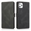 iPhone 11 Pro Max hoesje - Bookcase - Pasjeshouder - Portemonnee - Kunstleer - Zwart