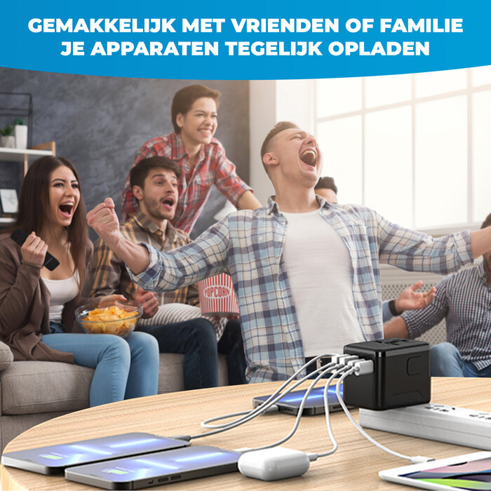 JVS Products Universele wereldstekker - Snellader 18W - Reisstekker - Internationale Reisadapter - 2x USB-C en 2x USB-A - 180+ Landen - Amerika (USA) - Zuid Amerika - Engeland (UK) - Azië - Europa - Afrika - 2500W - Wereldstekker lichtgewicht - Zwart