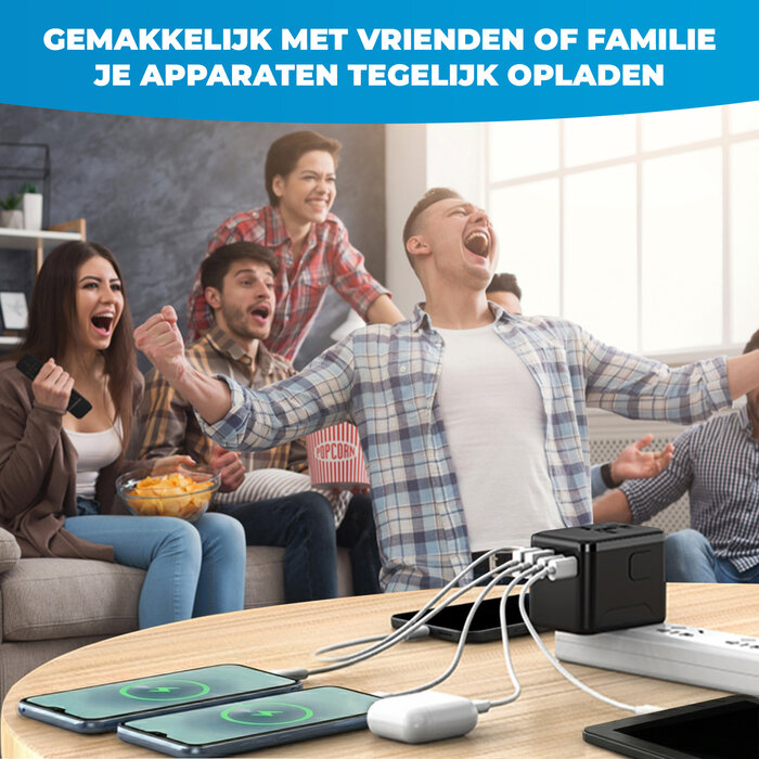 JVS Products Universele wereldstekker - Snellader 18W - Reisstekker - Internationale Reisadapter - 2x USB-C en 2x USB-A - 180+ Landen - Amerika (USA) - Zuid Amerika - Engeland (UK) - Azië - Europa - Afrika - 2500W - Wereldstekker lichtgewicht - Zwart