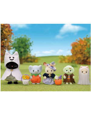 Sylvanian Families Halloween Parade