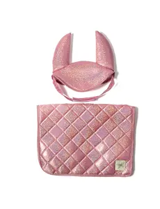 ByASTRUP Zadeldekje en Mutsje roze voor stokpaard