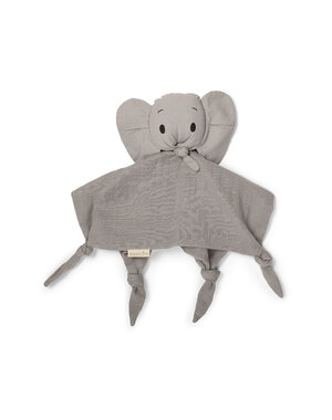 Nuuroo Arie hugging cloth