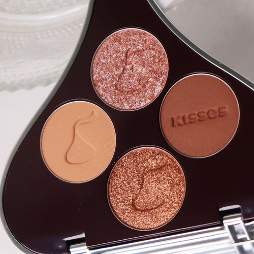 Etude House Play Color Eyes Hershey's Kisses Etude House Play Color Eyes Hershey's Kisses