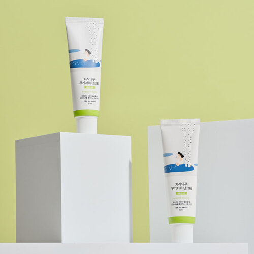 Round Lab Moisture Mild-Up Sunscreen Round Lab Moisture Mild-Up Sunscreen