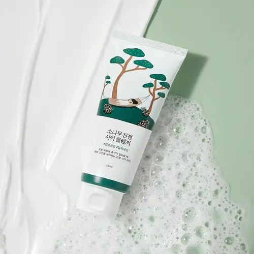 Round Lab Pine Calming Cica Cleanser Round Lab Pine Calming Cica Cleanser