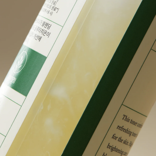 AXIS-Y Dark Spot Correcting Glow Toner