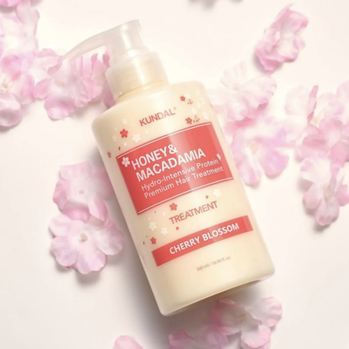 Kundal Honey & Macadamia Nature Cherry Blossom Edition Kundal Honey & Macadamia Nature Cherry Blossom Edition