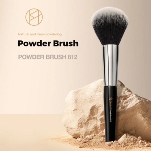 Studio 17 Powder Brush 812
