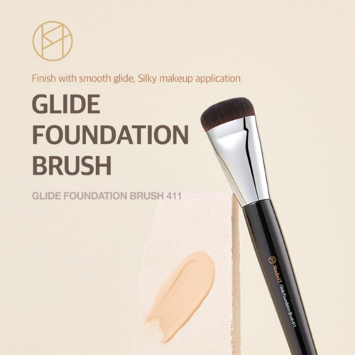 Studio 17 Glide foundation brush 411
